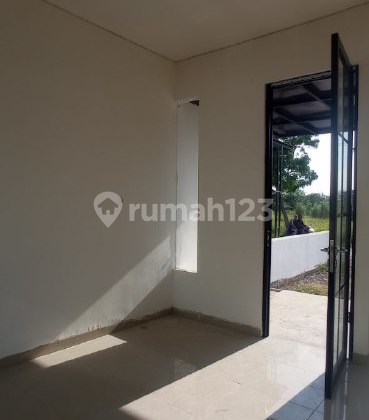 ruang tamu rumah baru minimalis on progress
