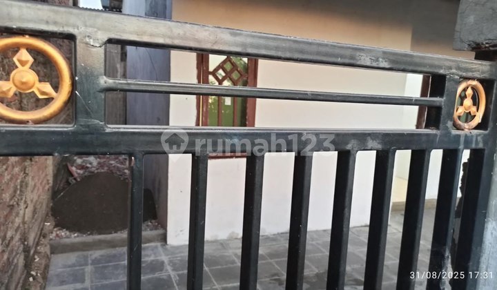 House in Pondok Benowo, Freehold Title, AFFORDABLE, Land Area Calculated, Still NEGOTIABLE 2