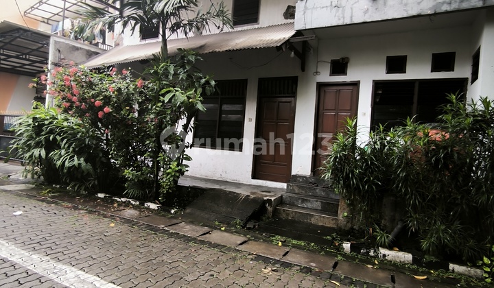Rented Room Karah Jambangan Freehold Near East Java Police HQ Cheap