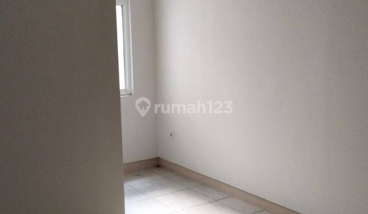 Sewa 2br Apartemen Springlake Lantai Rendah Harga Murce!! 1