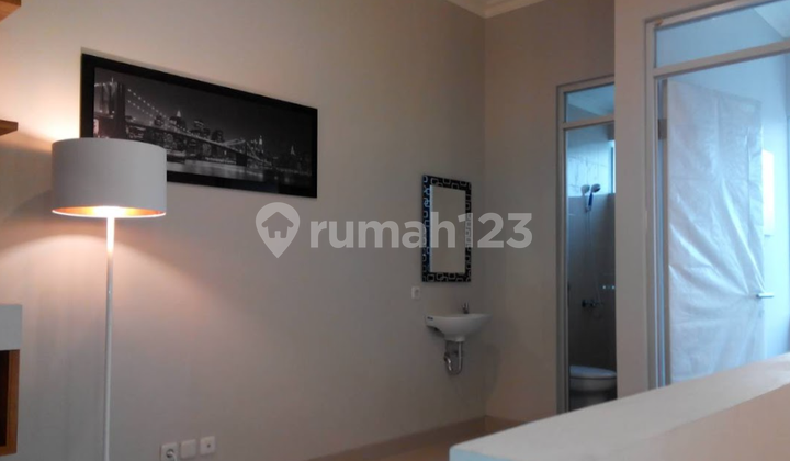 For Sale or Rent House Dbali Pasteur Bandung SHM, Southeast Facing 2