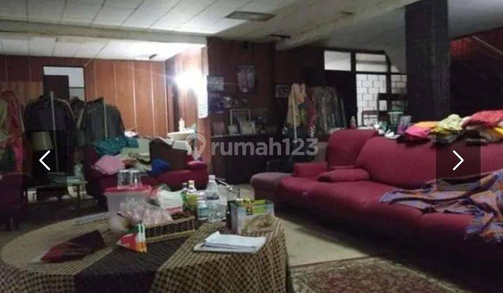 Rumah Sayap IRH Juanda Coblong Bandung kota , dekat Jl Merdeka  2