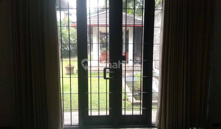 Rumah Minimalis Ada Kolam Renang Hegarmanah Setiabudi Bandung  1