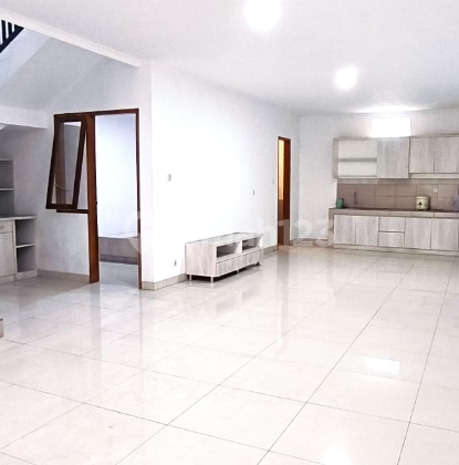 Rumah Kembar Badung 2 Lantai hadap Selatan dijual  2