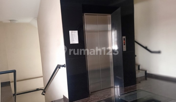 Gedung multifungsi dan Ruang Usaha Tengah kota Pasirkaliki , Cicendo Bandung 