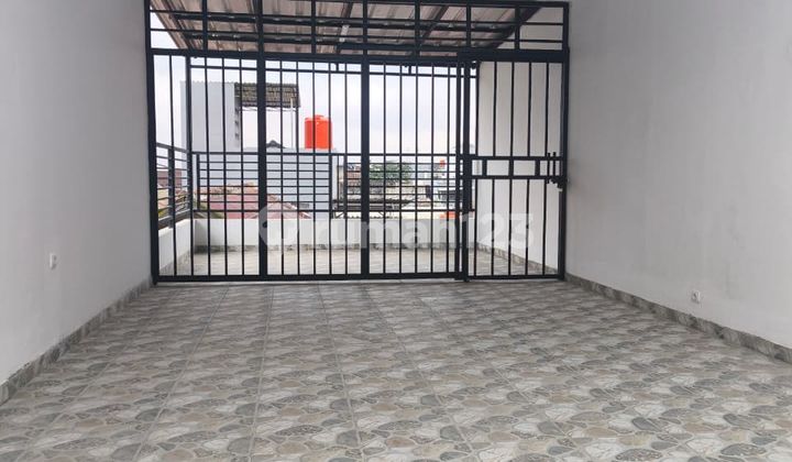 Ruamh 3 Lantai Jamika Pagarsih Bojongloa Kaler Banudng , Tidak Masuk Mobil Ruamh 3 Lantai Jamika Pagarsih Bojongloa Kaler Banudng , Tidak Masuk Mobil