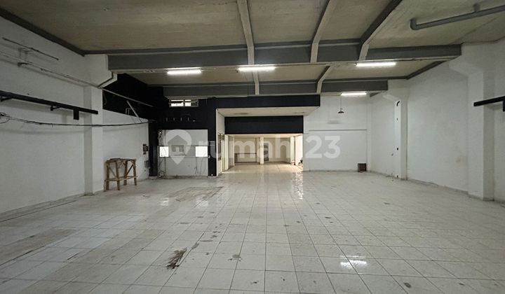 Ruang usaha tengah kota Bandung Jl Karapitan dekat Universitas Ruang usaha tengah kota Bandung Jl Karapitan dekat Universitas