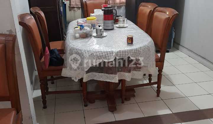 Rumah minimalis KBP Banyak Sumba Kota Baru Parahyangan