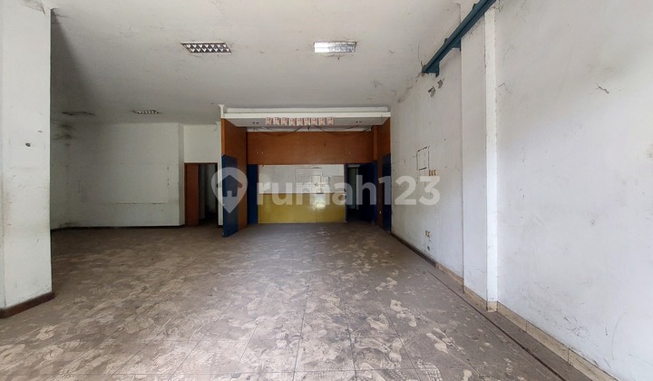 Spacious parking ruko in Babakan Ciparay near Pasirkoja toll exit, Jl Soekarno Hatta Bandung, container accessible. 2