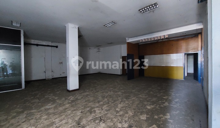 2 AFFORDABLE RENTAL RUKO (SHOPHOUSES) IN BABAKAN CIPARAY, JL SOEKARNO HATTA BANDUNG, VERY SPACIOUS PARKING 1