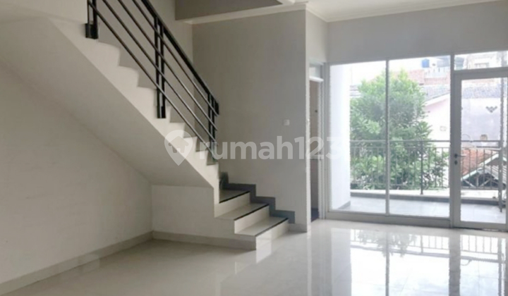 Jual Sewa Rumah Dbali Pasteur Bandung SHM, Hadap Barat Laut