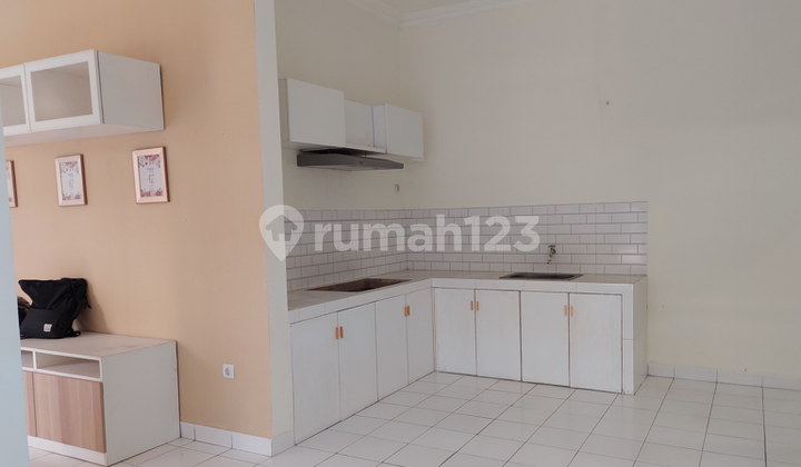 Rumah minimalis jalan masuk 1 mobil di Regol Ciateul tengah kota Bandung murah  2