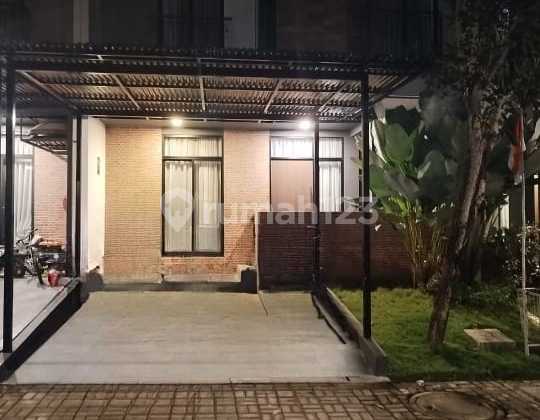 Rumah 2 Lantai Lokacitra KPB Kota Baru  Parahyangan Bandung