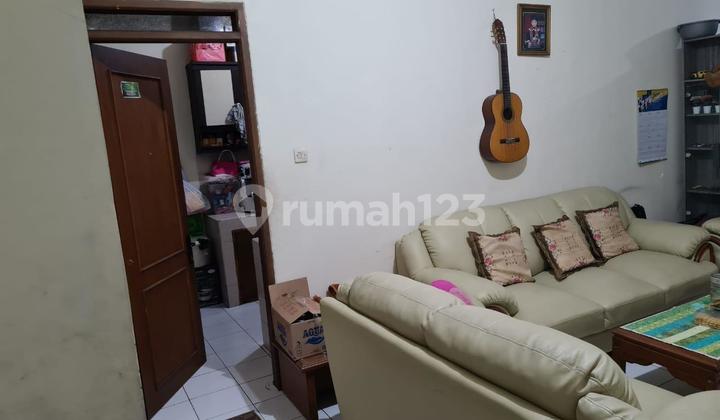 Rumah Dalam Komplek Senam Indahantapani Bandung 2