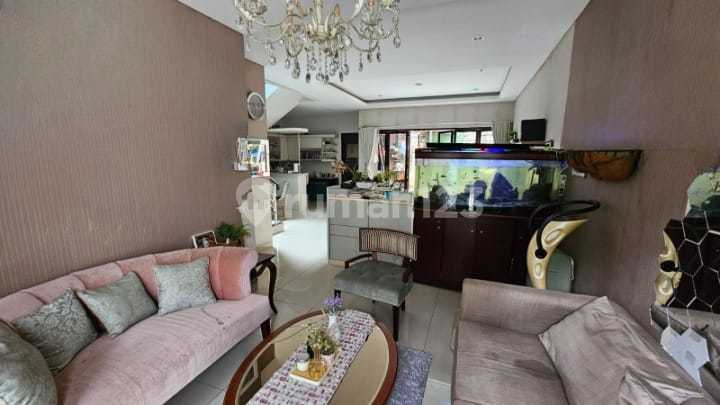 Rumah Minimalis Modern di Komplek Parahyangan Rumah Villa Bandung Gegerkalong