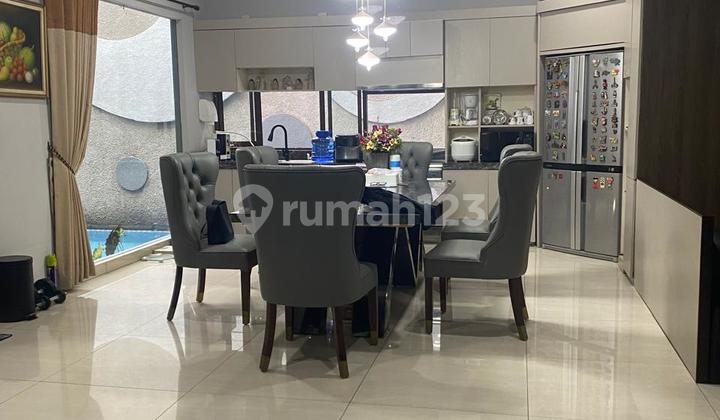 Dijual Rumah Lux Siap Huni di Singgasana Dijual Rumah Lux Siap Huni di Singgasana