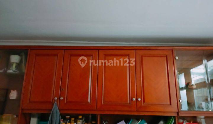 Dijual Rumah Semi Furnish di Singgasana Pradana 2