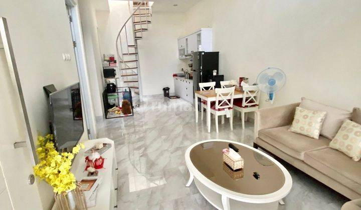 Dijual Rumah Langka Siap Huni Full Furnish di Greenville Tki 1