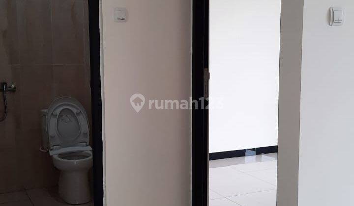 Dijual Rumah Cantik Siap Huni di Sherwood Taman Kopo Indah 5 2