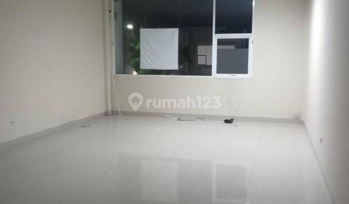 Disewakan Ruko 2 Lantai Siap Pakai di Mekarwangi 1