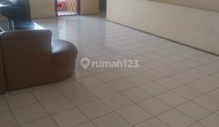 Jual Ruko Kawasan Ramai di Taman Holis Indah 2