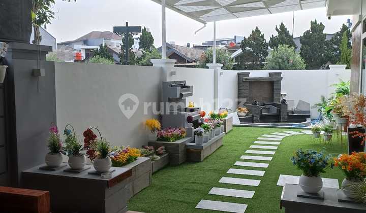 Dijual Rumah Lux Siap Huni di Singgasana Pradana Dijual Rumah Lux Siap Huni di Singgasana Pradana