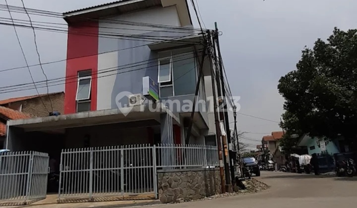 For Sale Shop House Located at Hook Position in Gempol Sari Cijerah