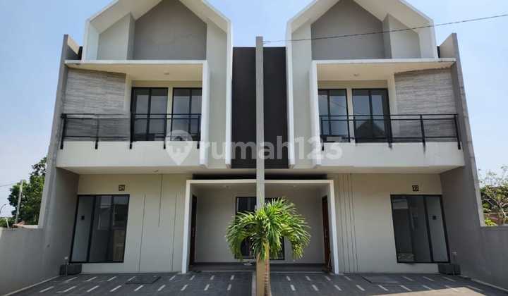 Dijual Rumah Ready Stock 2 Unit 100% Baru di Batununggal