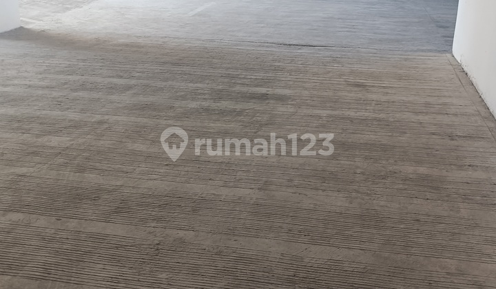 For Rent: 3rd Floor Commercial Space in Mekarwangi, Strategic Main Road Location For Rent: 3rd Floor Commercial Space in Mekarwangi, Strategic Main Road Location