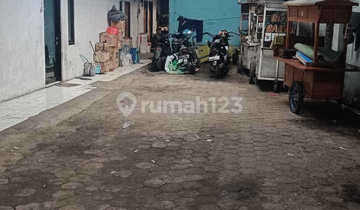 For Sale: Commercial Space with Land Calculation, Includes Boarding Rooms on Holis Raya. 2