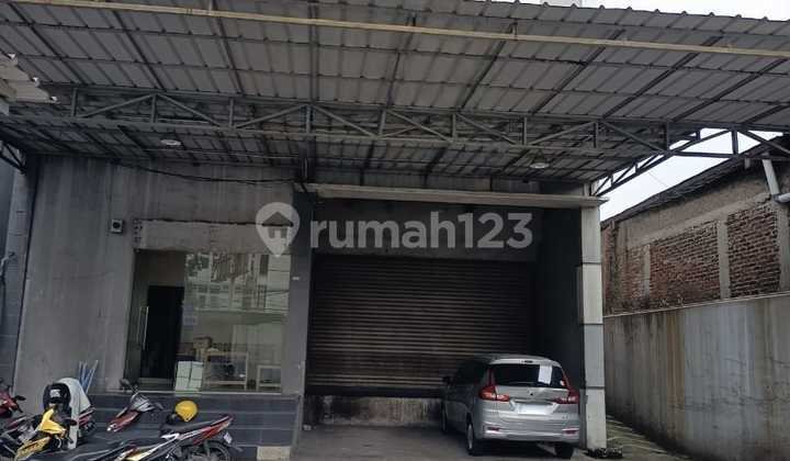 Dekat Tol Kopo, Carport Luas, Ada Kantor :thumbs_up: Dekat Tol Kopo, Carport Luas, Ada Kantor :thumbs_up: