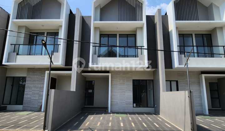 Dijual Rumah Ready Stock 6 Unit 100% Baru di Batununggal