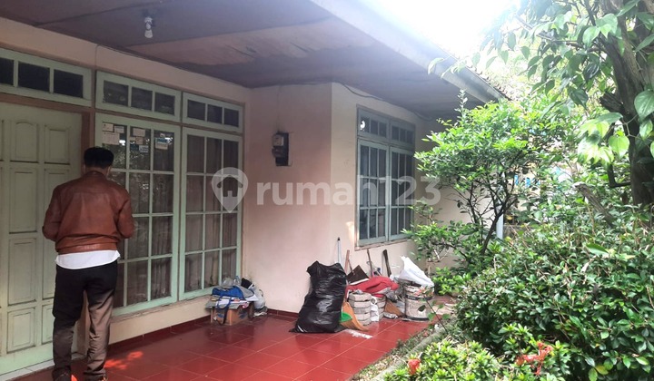 Dijual Rumah Tua Strategis di Jl Raya Sarijadi Sukamanah 2