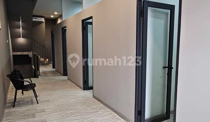 Disewa Ruko 3 Lantai di Jl Raya Kopo Mainroad 