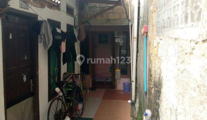 Rumah secondary strategis dekat jalan raya utama  3