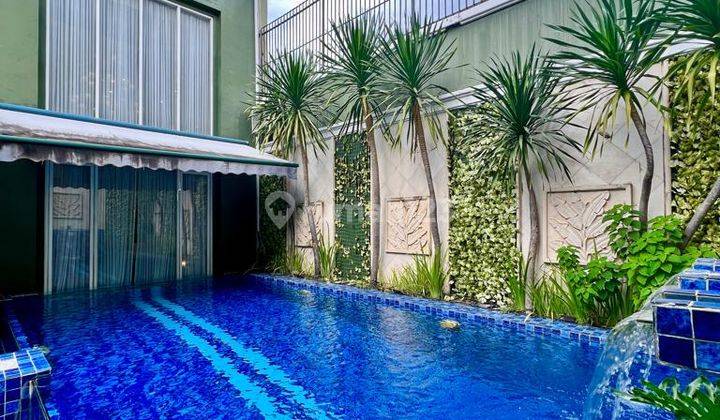 Rumah Mewah private swimming pool strategis di Cipete 1