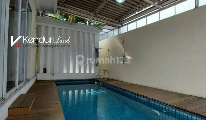 Townhouse Exclusife private swimming pool strategis di Pejaten 2