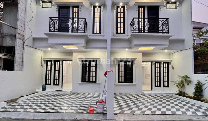 Rumah baru siap huni lokasi strategis nempel pintu tol Desari 1