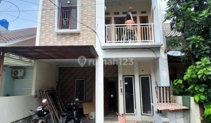 Rumah 2lantai dalam cluster best area jagakarsa