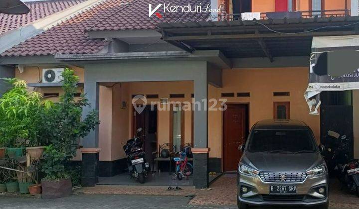 Rumah dalam cluster akses jln 2mobil best area jagakarsa  1