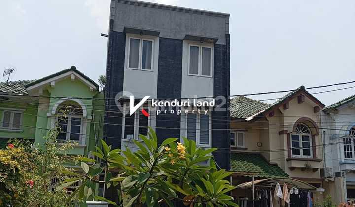 Salam Cluster Kebayoran Lama Luxury House