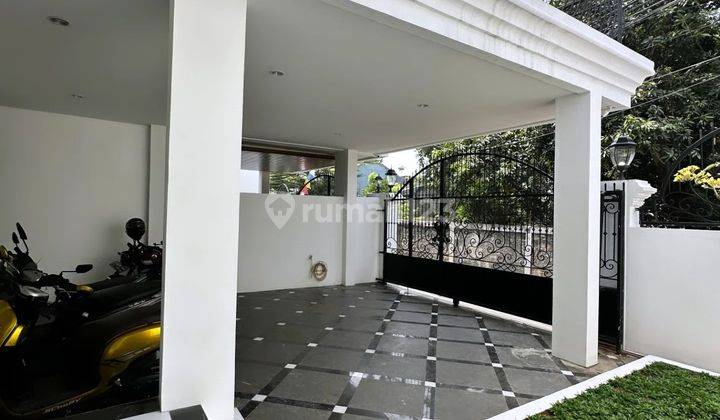 Rumah Mewah Full Furnished Plus Swimming Pool  2