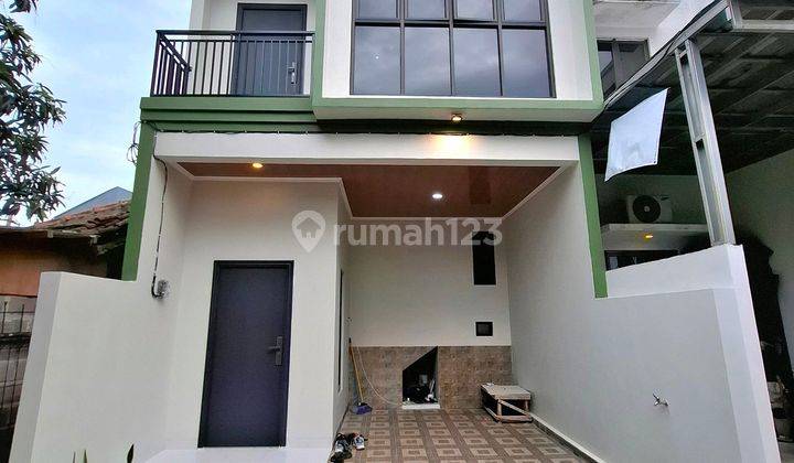 Rumah Scandinavian Tanah Luas Lokasi Dekat Jalan Raya 1