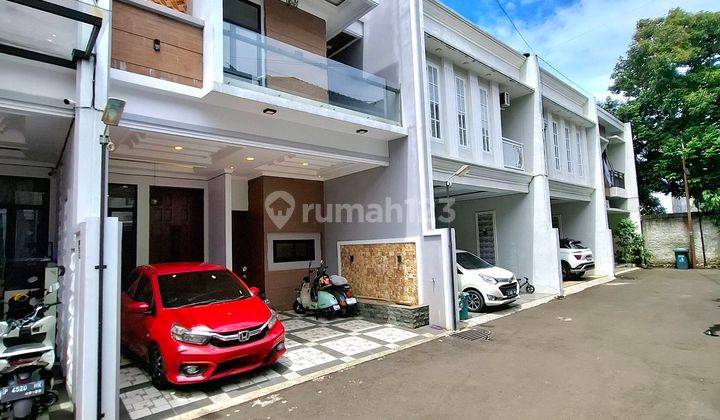 Rumah Mewah Dua Setengah Lantai Selangkah Ke Pintu Tol Kukusan 2