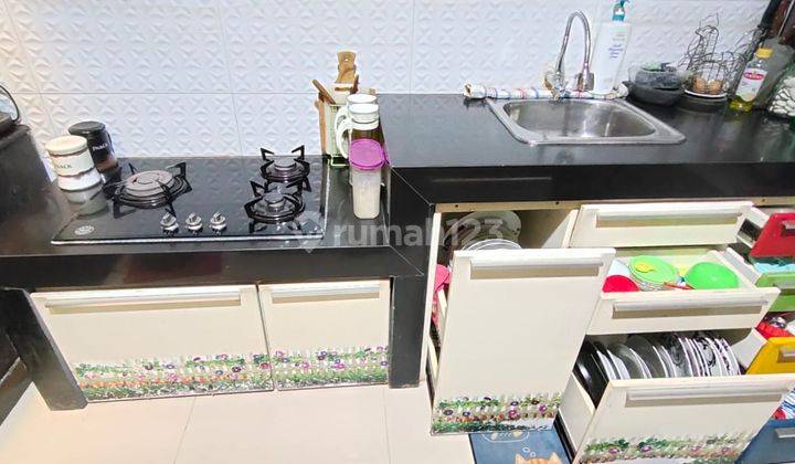 Rumah 2 Lantai Bagus di Perum Grand Deltasari, Waru Sidoarjo 9