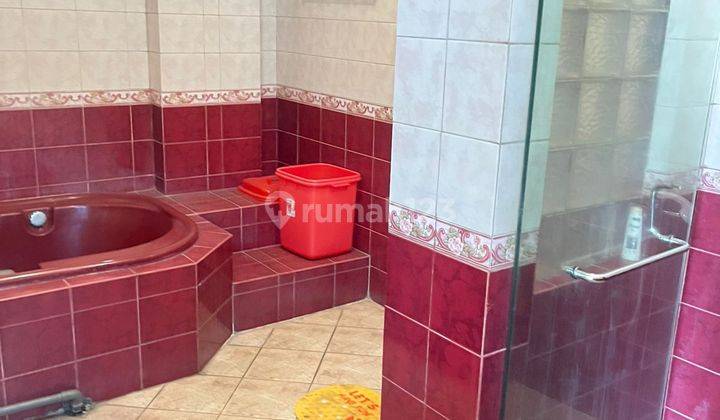 Dijual Ruang Usaha 4,5 Lantai Braga, Bandung 2