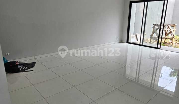 Rumah Baru Siap Huni Area Jl. Kembar Bandung 2