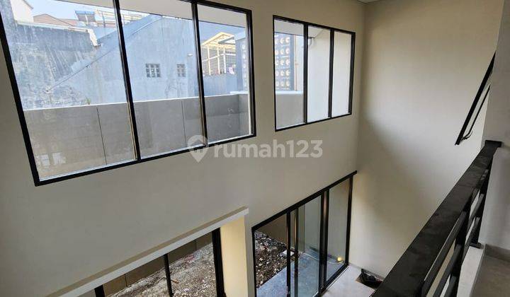 Rumah Baru 2 Lantai Minimalis Siap Huni Singgasana 1