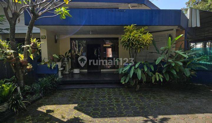 RUMAH STRATEGIS COCOK UNTUK USAHA DI SAYAP GATOT SUBROTO 1