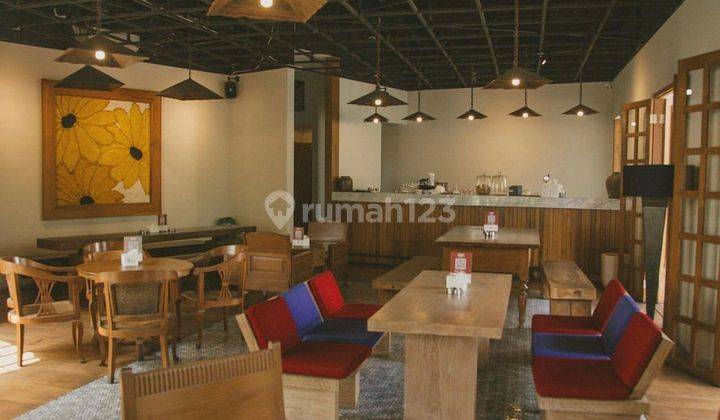 Dijual Ruang Usaha Setrasari Bisa Untuk Cafe 2